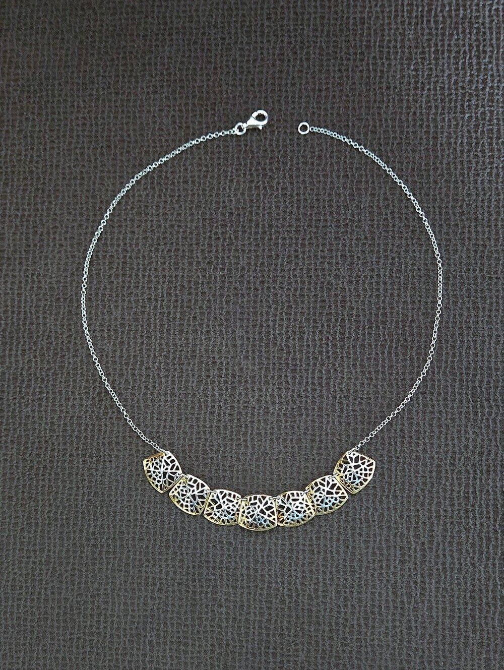 Argento Vivo Necklace with Square🔲 Webbed🕸 Plates🍽